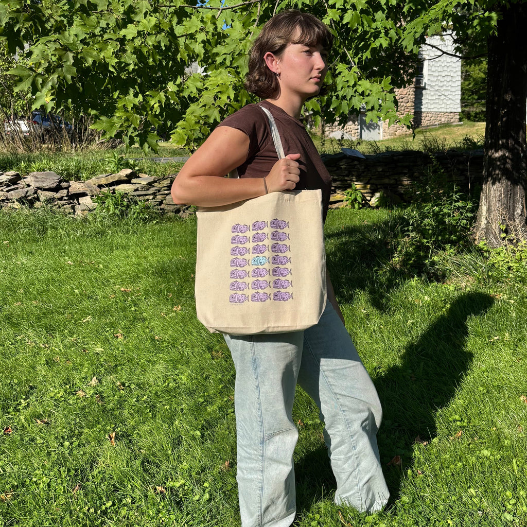 Gus In The Crowd Tote Bag