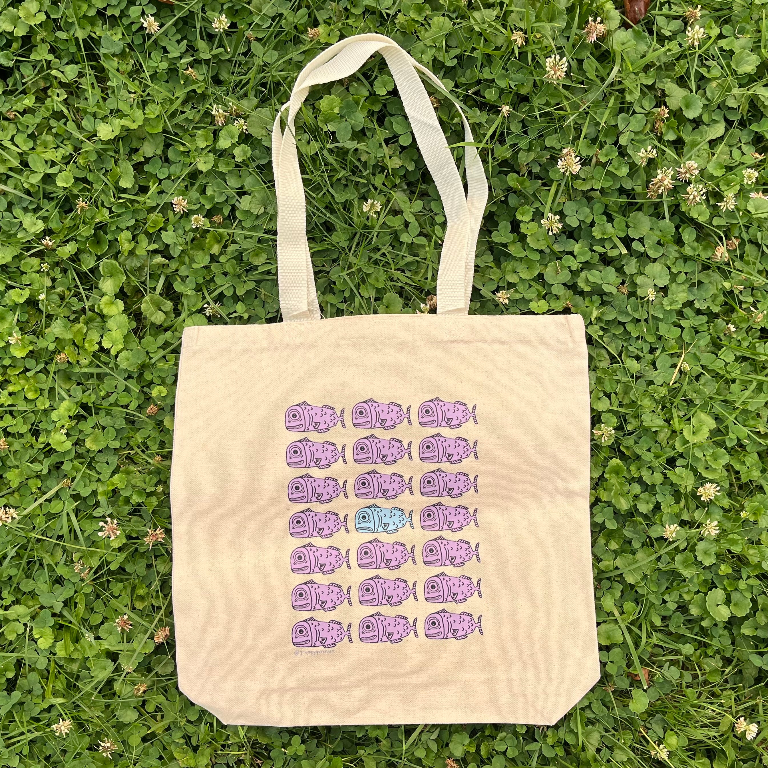 Gus In The Crowd Tote Bag